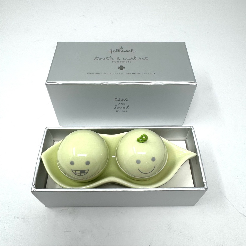 HALLMARK  Tooth & Curl Set, NIB, NWOT